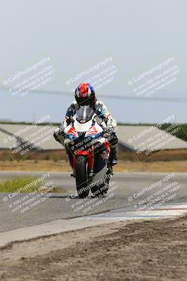 media/May-26-2025-Lets Ride (Mon) [[3bf1de1d65]]/B Group/1220pm (Wheelie Bump)/
